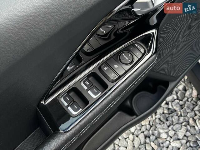 Белый Киа Niro, объемом двигателя 0 л и пробегом 58 тыс. км за 24300 $, фото 32 на Automoto.ua