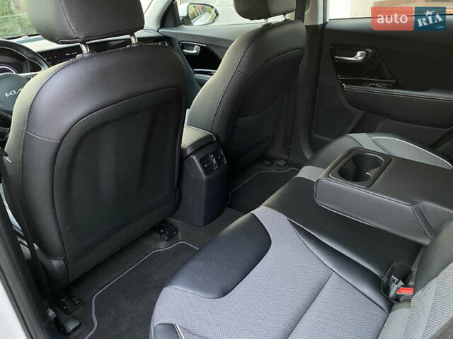 Белый Киа Niro, объемом двигателя 0 л и пробегом 21 тыс. км за 21999 $, фото 58 на Automoto.ua