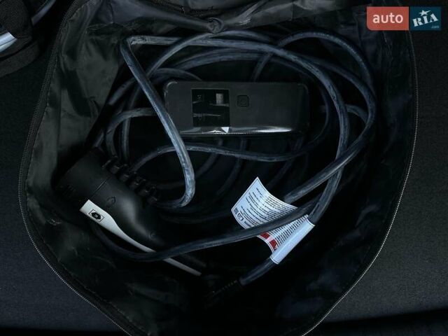 Білий Кіа Niro, об'ємом двигуна 0 л та пробігом 59 тис. км за 24900 $, фото 85 на Automoto.ua