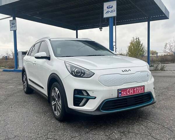 Кіа Niro 2022 у Кропивницькому (Кіровограді) на Automoto.ua Білий Кіа Niro, об'ємом двигуна 0 л та пробігом 68 тис. км за 20600 $, фото 2 на Automoto.ua