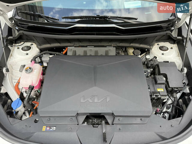 Белый Киа Niro, объемом двигателя 0 л и пробегом 26 тыс. км за 26500 $, фото 50 на Automoto.ua