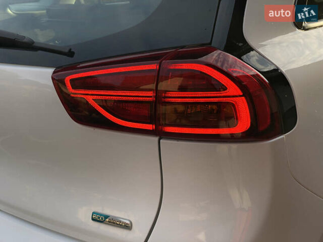 Белый Киа Niro, объемом двигателя 0 л и пробегом 21 тыс. км за 21999 $, фото 11 на Automoto.ua