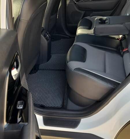 Белый Киа Niro, объемом двигателя 0 л и пробегом 131 тыс. км за 18600 $, фото 33 на Automoto.ua