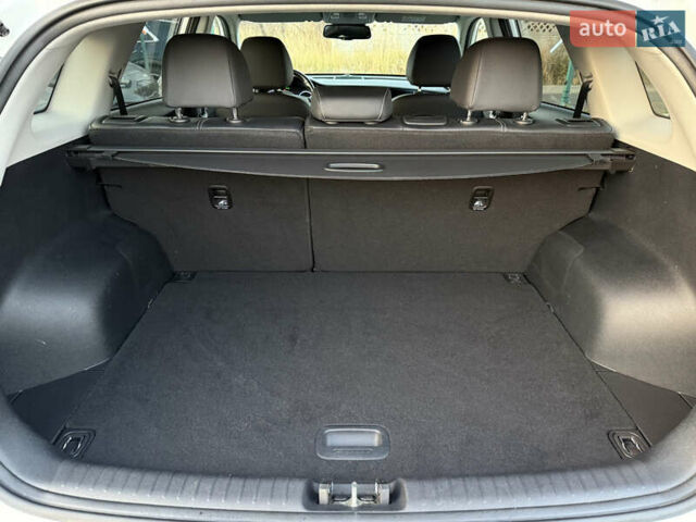 Белый Киа Niro, объемом двигателя 0 л и пробегом 53 тыс. км за 24400 $, фото 80 на Automoto.ua