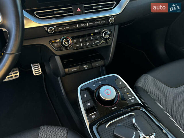 Білий Кіа Niro, об'ємом двигуна 0 л та пробігом 44 тис. км за 23900 $, фото 1 на Automoto.ua