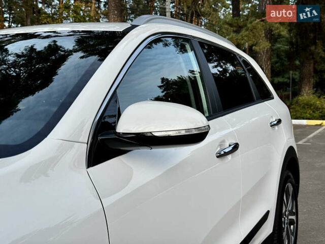 Белый Киа Niro, объемом двигателя 0 л и пробегом 57 тыс. км за 23868 $, фото 39 на Automoto.ua