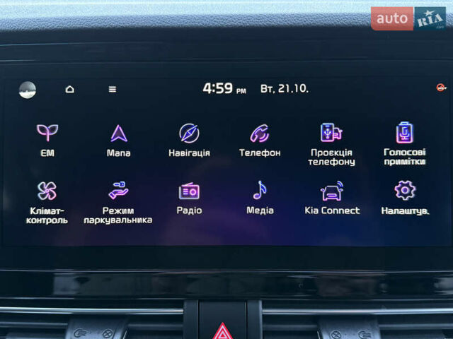 Білий Кіа Niro, об'ємом двигуна 0 л та пробігом 44 тис. км за 24500 $, фото 68 на Automoto.ua