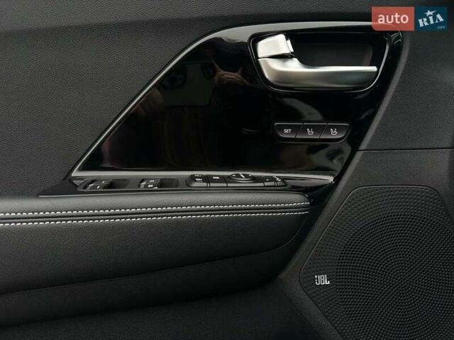 Белый Киа Niro, объемом двигателя 0 л и пробегом 47 тыс. км за 24900 $, фото 3 на Automoto.ua
