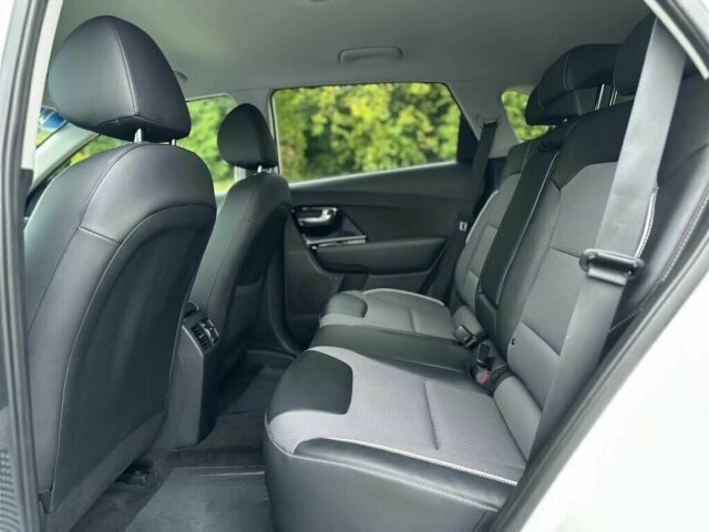 Белый Киа Niro, объемом двигателя 0 л и пробегом 15 тыс. км за 9600 $, фото 14 на Automoto.ua