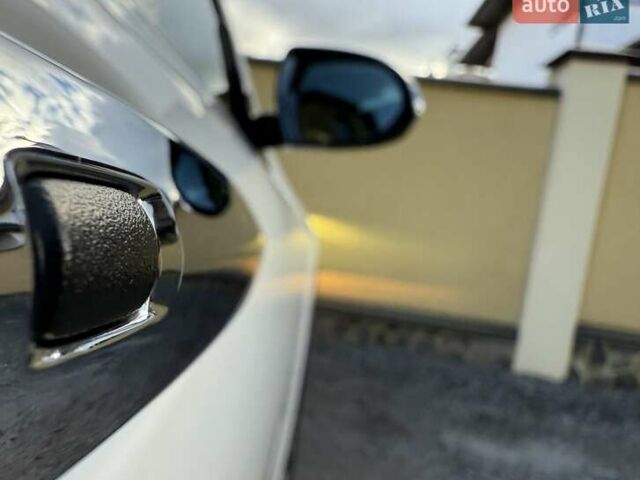 Белый Киа Niro, объемом двигателя 0 л и пробегом 94 тыс. км за 21900 $, фото 45 на Automoto.ua
