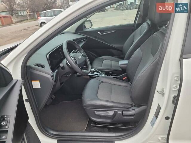 Белый Киа Niro, объемом двигателя 0 л и пробегом 107 тыс. км за 22700 $, фото 13 на Automoto.ua