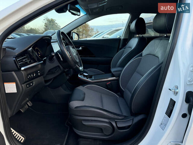 Белый Киа Niro, объемом двигателя 0 л и пробегом 44 тыс. км за 24900 $, фото 36 на Automoto.ua