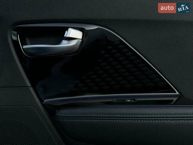 Білий Кіа Niro, об'ємом двигуна 0 л та пробігом 59 тис. км за 24900 $, фото 91 на Automoto.ua