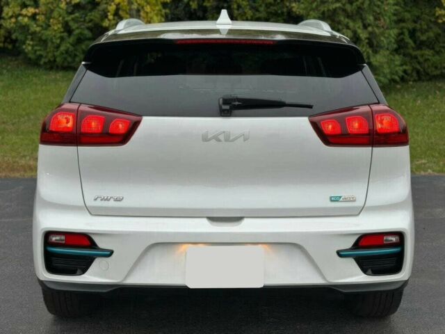 Белый Киа Niro, объемом двигателя 0 л и пробегом 28 тыс. км за 7800 $, фото 6 на Automoto.ua