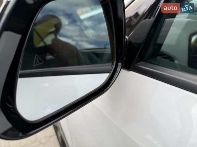 Белый Киа Niro, объемом двигателя 0 л и пробегом 26 тыс. км за 26500 $, фото 11 на Automoto.ua