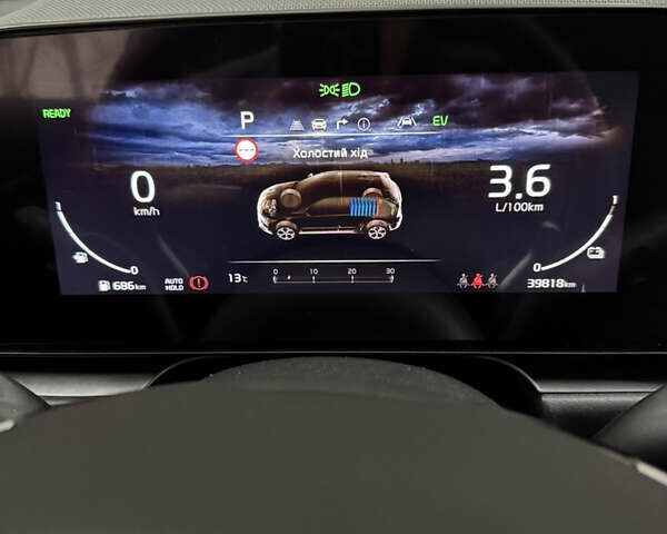 Білий Кіа Niro, об'ємом двигуна 1.58 л та пробігом 40 тис. км за 35000 $, фото 17 на Automoto.ua