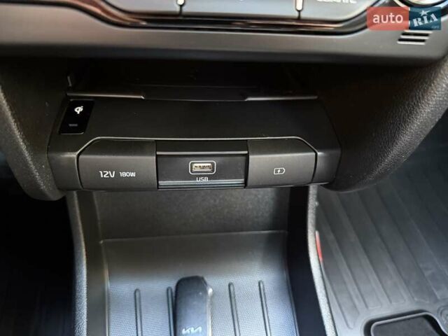 Белый Киа Niro, объемом двигателя 0 л и пробегом 94 тыс. км за 21900 $, фото 94 на Automoto.ua