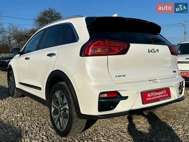 Білий Кіа Niro, об'ємом двигуна 0 л та пробігом 59 тис. км за 24900 $, фото 21 на Automoto.ua