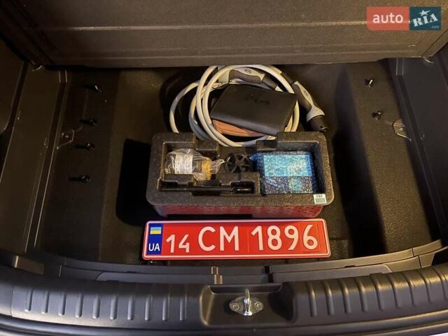 Білий Кіа Niro, об'ємом двигуна 0 л та пробігом 90 тис. км за 25300 $, фото 43 на Automoto.ua