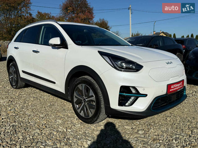 Білий Кіа Niro, об'ємом двигуна 0 л та пробігом 44 тис. км за 24500 $, фото 24 на Automoto.ua