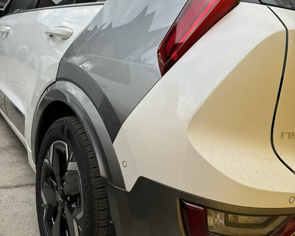 Белый Киа Niro, объемом двигателя 0 л и пробегом 26 тыс. км за 26500 $, фото 5 на Automoto.ua