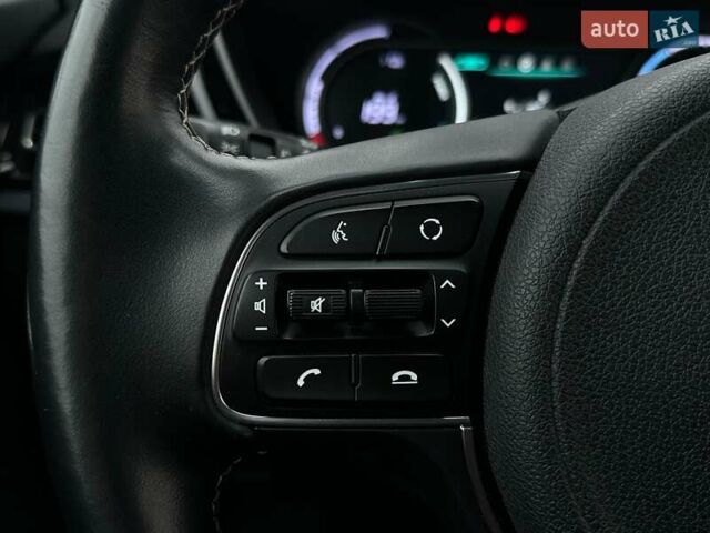 Белый Киа Niro, объемом двигателя 0 л и пробегом 52 тыс. км за 24300 $, фото 5 на Automoto.ua