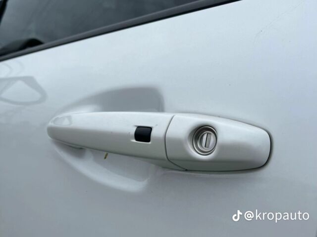 Кіа Niro 2022 у Кропивницькому (Кіровограді) на Automoto.ua Білий Кіа Niro, об'ємом двигуна 0 л та пробігом 68 тис. км за 20600 $, фото 12 на Automoto.ua