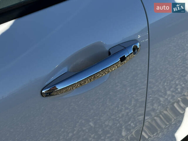 Білий Кіа Niro, об'ємом двигуна 0 л та пробігом 44 тис. км за 23900 $, фото 21 на Automoto.ua