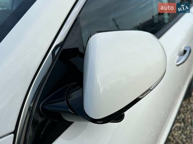 Білий Кіа Niro, об'ємом двигуна 0 л та пробігом 31 тис. км за 24800 $, фото 15 на Automoto.ua