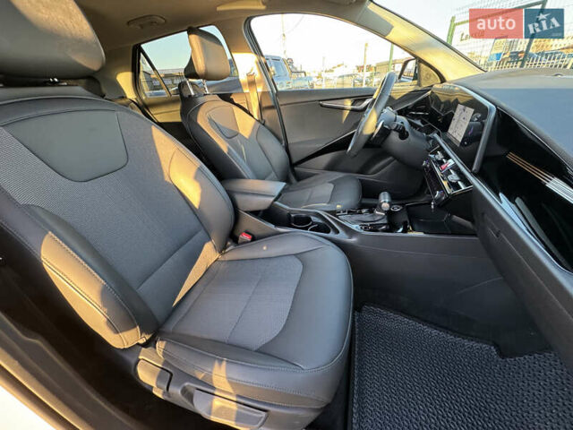 Білий Кіа Niro, об'ємом двигуна 1.58 л та пробігом 61 тис. км за 25990 $, фото 41 на Automoto.ua