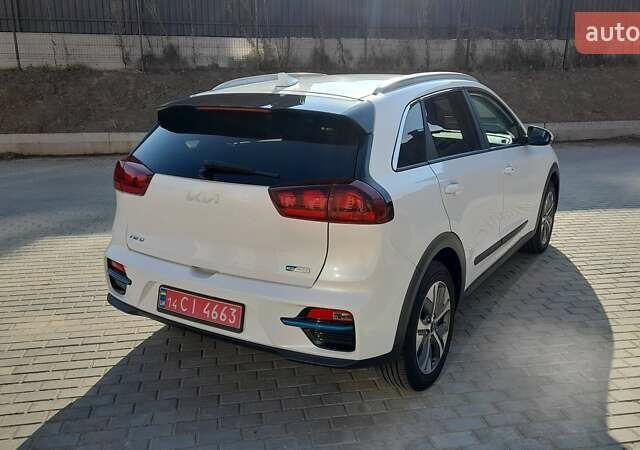 Белый Киа Niro, объемом двигателя 0 л и пробегом 131 тыс. км за 18600 $, фото 7 на Automoto.ua