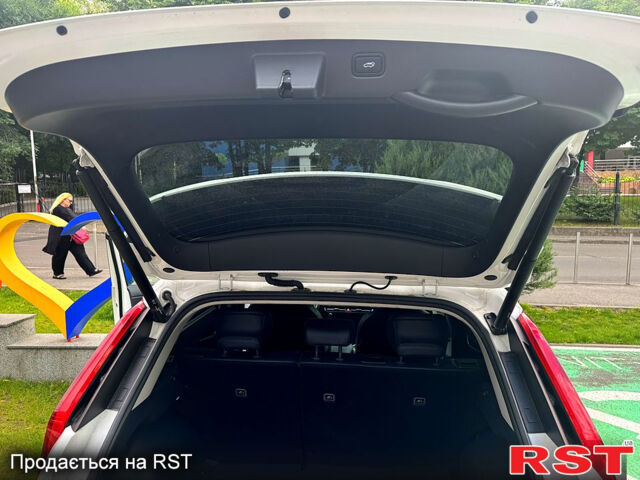 Белый Киа Niro, объемом двигателя 0.15 л и пробегом 58 тыс. км за 23500 $, фото 8 на Automoto.ua