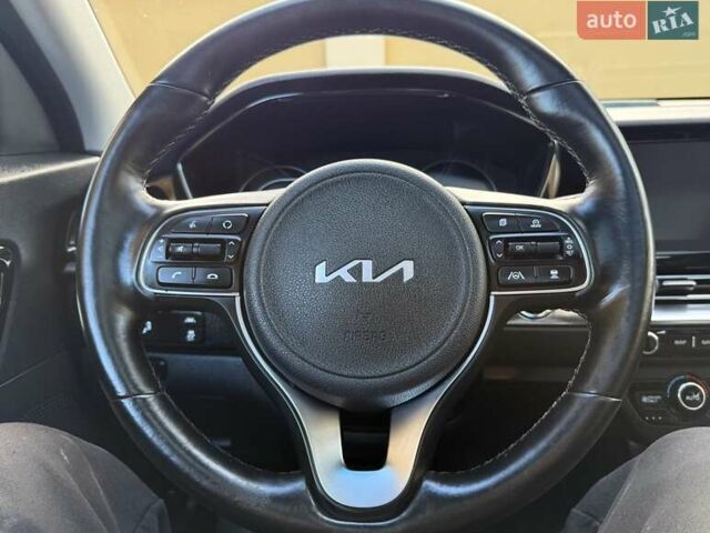 Белый Киа Niro, объемом двигателя 0 л и пробегом 94 тыс. км за 21900 $, фото 88 на Automoto.ua