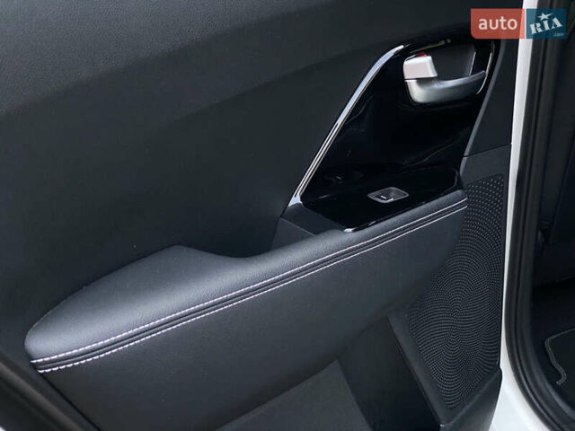 Белый Киа Niro, объемом двигателя 0 л и пробегом 21 тыс. км за 21999 $, фото 55 на Automoto.ua