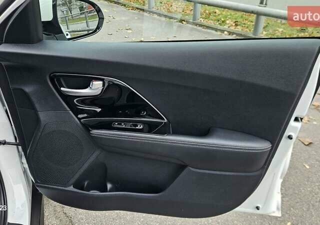 Белый Киа Niro, объемом двигателя 0 л и пробегом 131 тыс. км за 19999 $, фото 34 на Automoto.ua
