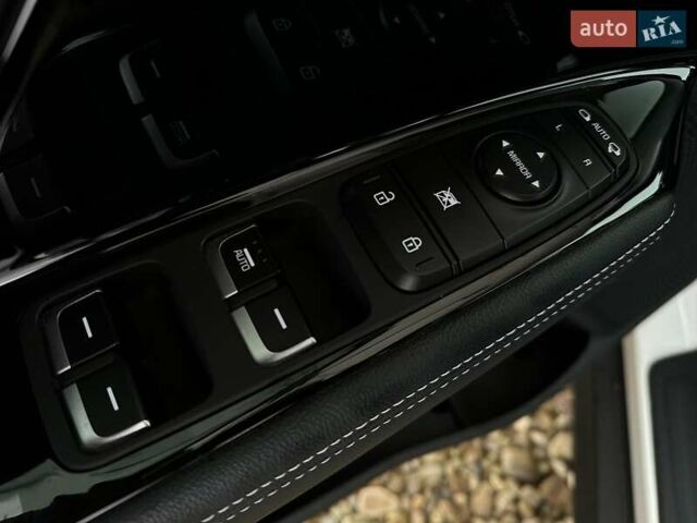 Белый Киа Niro, объемом двигателя 0 л и пробегом 52 тыс. км за 24300 $, фото 30 на Automoto.ua