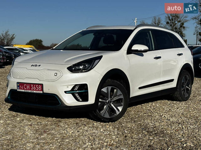 Білий Кіа Niro, об'ємом двигуна 0 л та пробігом 44 тис. км за 23900 $, фото 11 на Automoto.ua