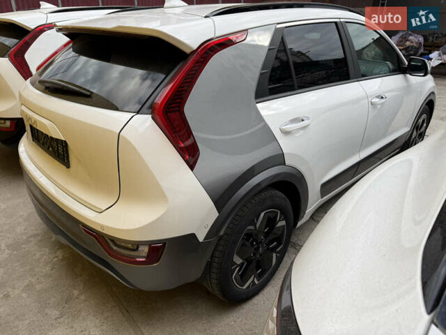 Белый Киа Niro, объемом двигателя 0 л и пробегом 26 тыс. км за 26500 $, фото 63 на Automoto.ua