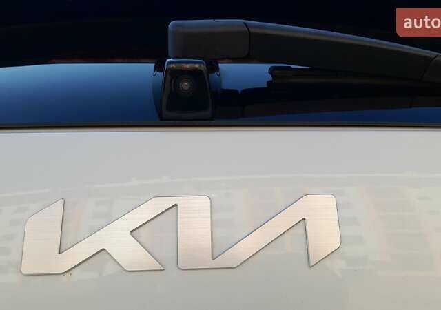 Белый Киа Niro, объемом двигателя 0 л и пробегом 131 тыс. км за 18600 $, фото 16 на Automoto.ua