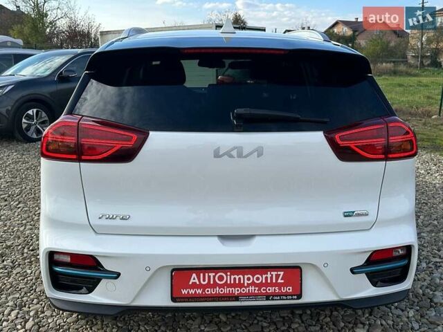 Білий Кіа Niro, об'ємом двигуна 0 л та пробігом 31 тис. км за 24800 $, фото 23 на Automoto.ua