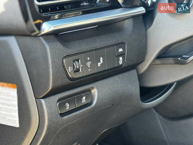 Білий Кіа Niro, об'ємом двигуна 0 л та пробігом 44 тис. км за 23900 $, фото 27 на Automoto.ua