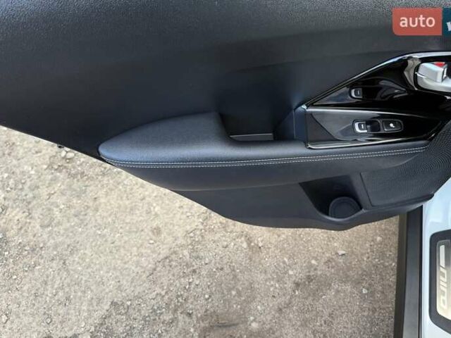 Белый Киа Niro, объемом двигателя 0 л и пробегом 94 тыс. км за 21900 $, фото 106 на Automoto.ua