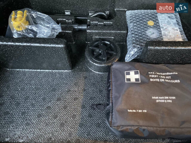 Белый Киа Niro, объемом двигателя 0 л и пробегом 21 тыс. км за 21999 $, фото 67 на Automoto.ua