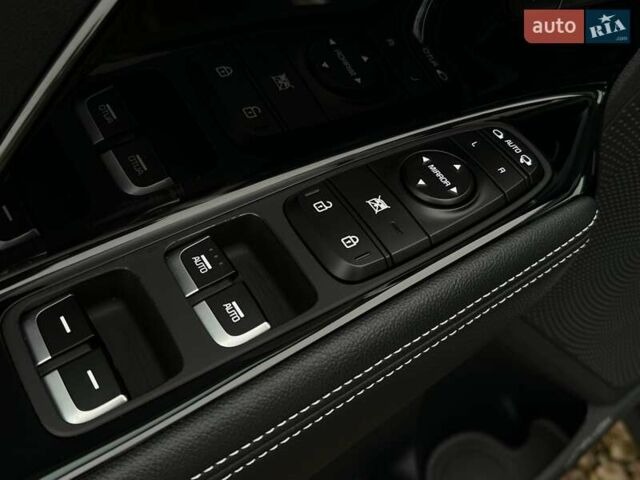 Белый Киа Niro, объемом двигателя 0 л и пробегом 47 тыс. км за 24900 $, фото 4 на Automoto.ua