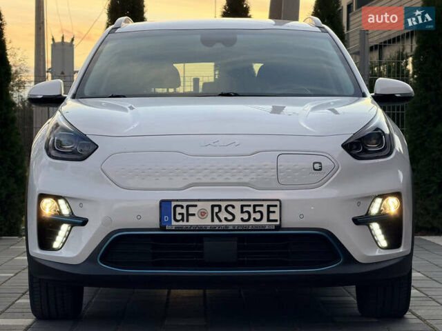 Білий Кіа Niro, об'ємом двигуна 0 л та пробігом 30 тис. км за 24700 $, фото 8 на Automoto.ua