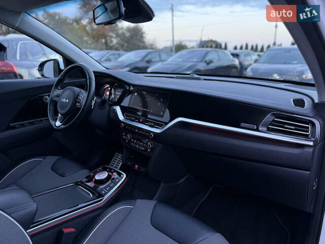 Белый Киа Niro, объемом двигателя 0 л и пробегом 44 тыс. км за 24900 $, фото 100 на Automoto.ua