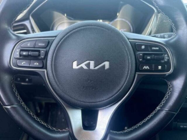 Белый Киа Niro, объемом двигателя 0 л и пробегом 15 тыс. км за 17000 $, фото 5 на Automoto.ua