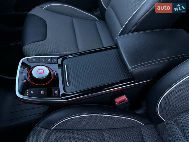 Белый Киа Niro, объемом двигателя 0 л и пробегом 44 тыс. км за 24900 $, фото 81 на Automoto.ua