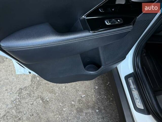 Белый Киа Niro, объемом двигателя 0 л и пробегом 94 тыс. км за 21900 $, фото 61 на Automoto.ua