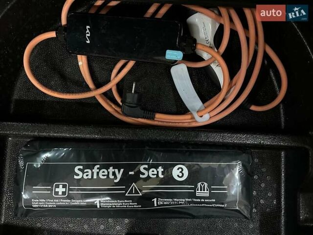 Белый Киа Niro, объемом двигателя 0 л и пробегом 52 тыс. км за 24300 $, фото 67 на Automoto.ua